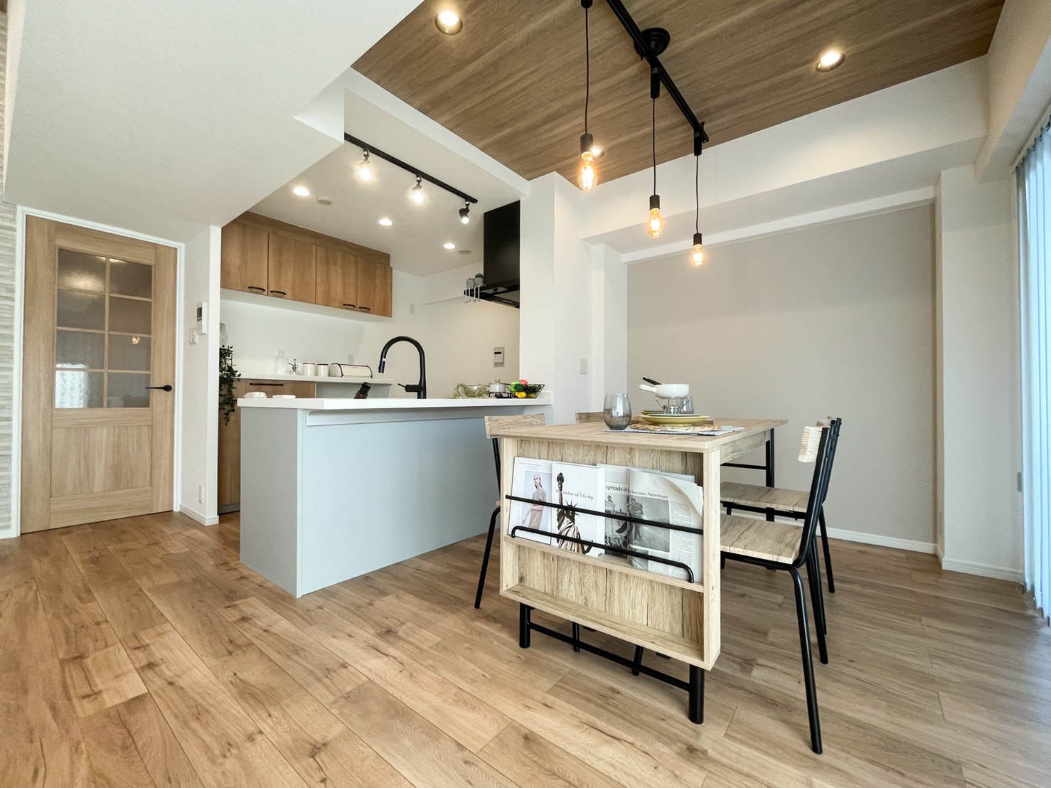 モダンなカフェ風 マンションフルリノベーション アイキャッチ モダンなカフェ風 マンションフルリノベーション アイキャッチ
