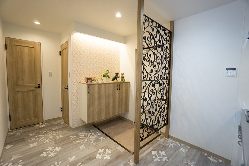 ダマスク柄床材で魅せる・オトナkawaii女子room アイキャッチ ダマスク柄床材で魅せる・オトナkawaii女子room アイキャッチ