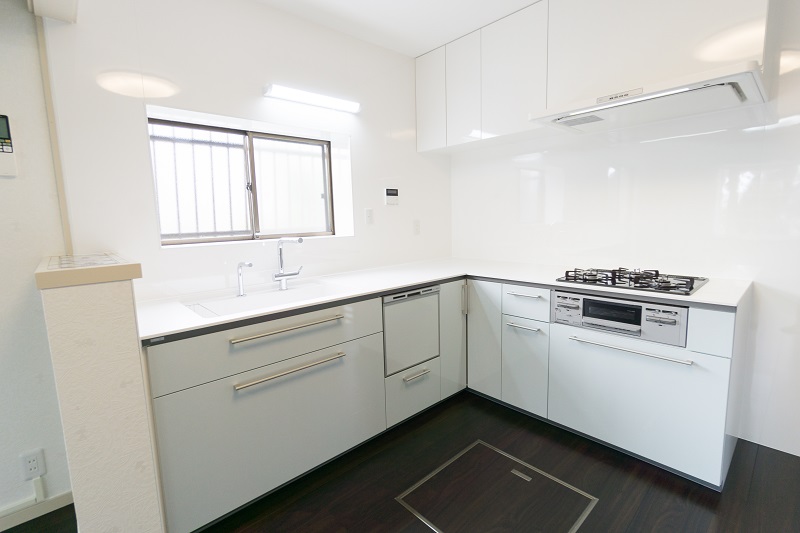 『美しいだけのキッチンなんてTOTOは作らない』ザ・クラッソを採用 アイキャッチ 『美しいだけのキッチンなんてTOTOは作らない』ザ・クラッソを採用 アイキャッチ