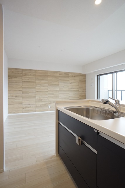 木目の自然な素材感が、落ち着いたLDKを演出 アイキャッチ 木目の自然な素材感が、落ち着いたLDKを演出 アイキャッチ