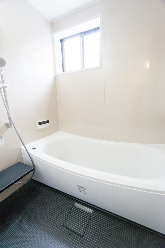 2つの層で冷気をシャットアウトするW断熱構造のTOTOサザナ アイキャッチ 2つの層で冷気をシャットアウトするW断熱構造のTOTOサザナ アイキャッチ