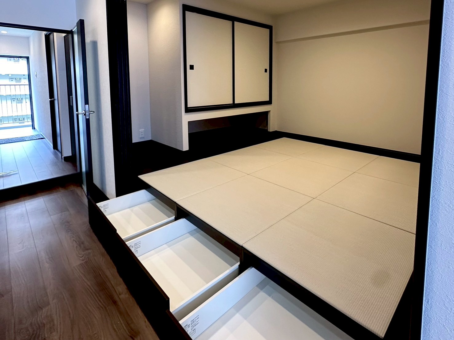 使い勝手バツグン！大容量収納付きの小上がり和室