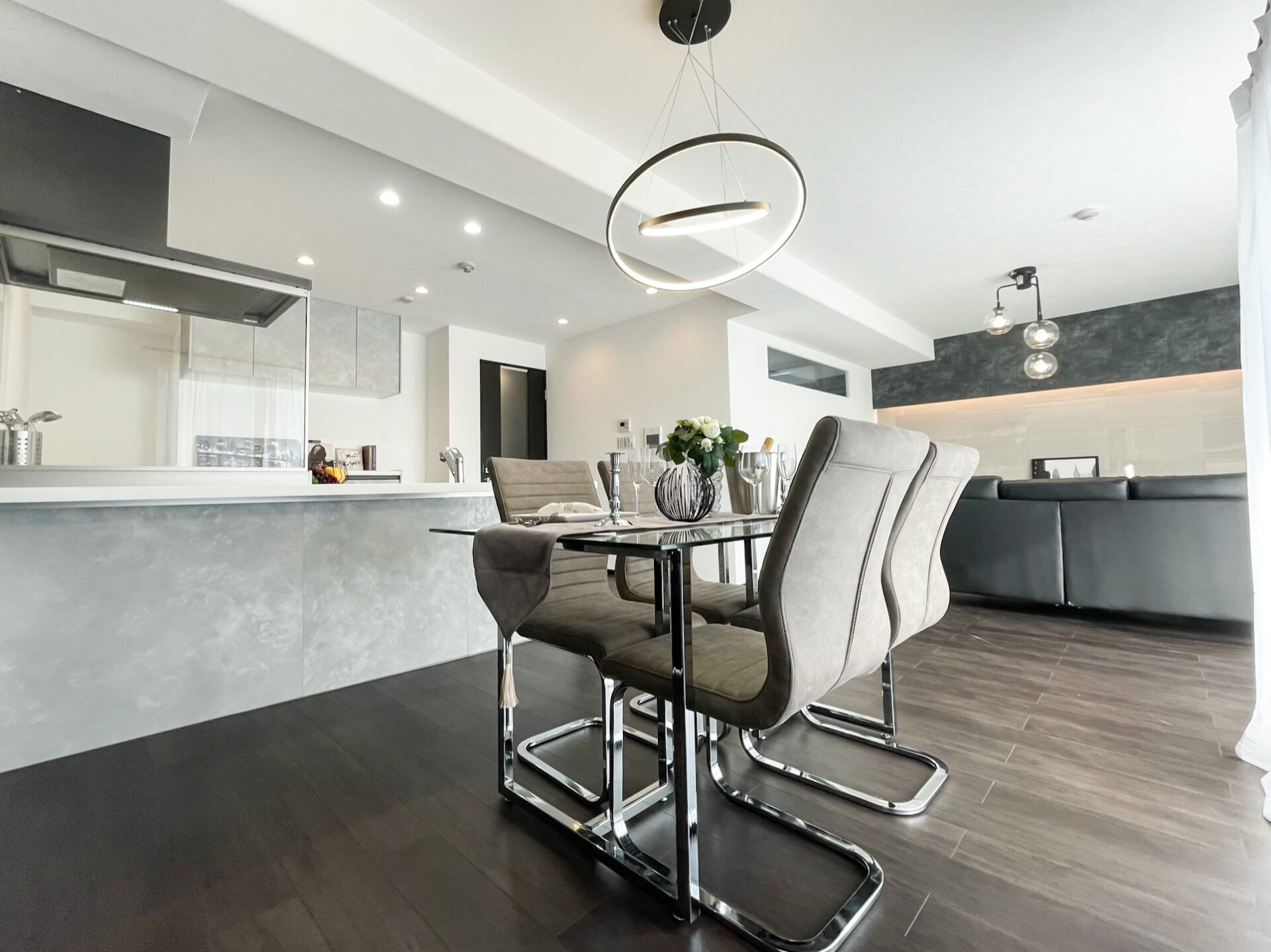 広々玄関×ウォークスルークローゼットで生活動線の良さがUP アイキャッチ 広々玄関×ウォークスルークローゼットで生活動線の良さがUP アイキャッチ