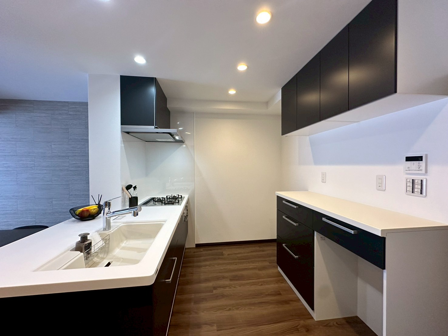 広々使える対面式キッチン