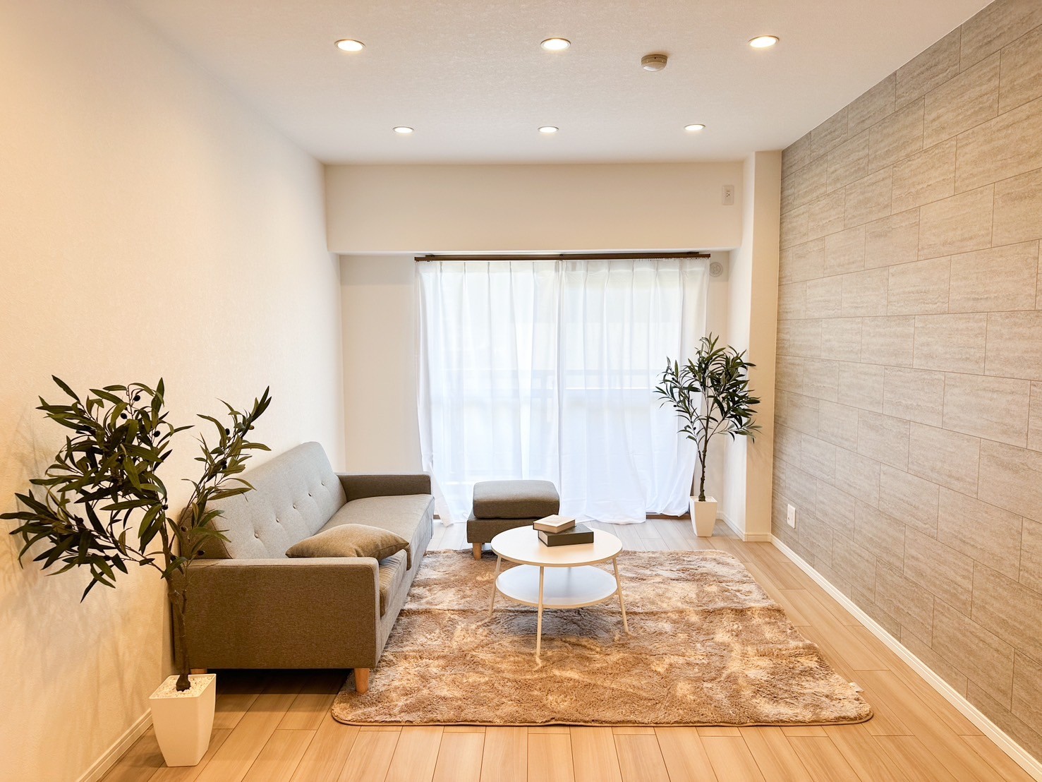 居住空間を広く確保した2LDKマンションフルリノベーション アイキャッチ 居住空間を広く確保した2LDKマンションフルリノベーション アイキャッチ