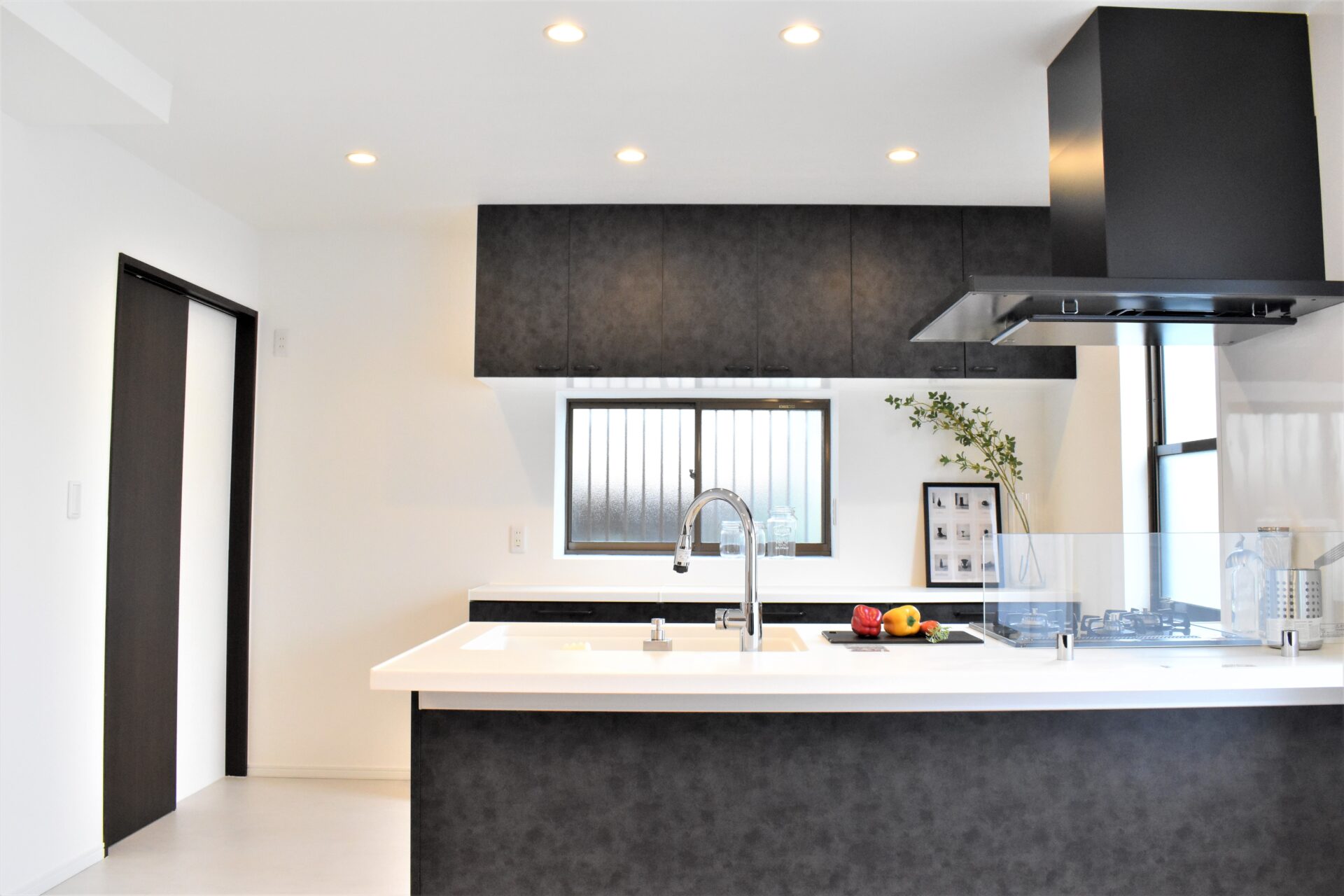 広々対面キッチン・パントリー・ウォークインクローゼット!全てが揃った戸建リノベ アイキャッチ 広々対面キッチン・パントリー・ウォークインクローゼット!全てが揃った戸建リノベ アイキャッチ