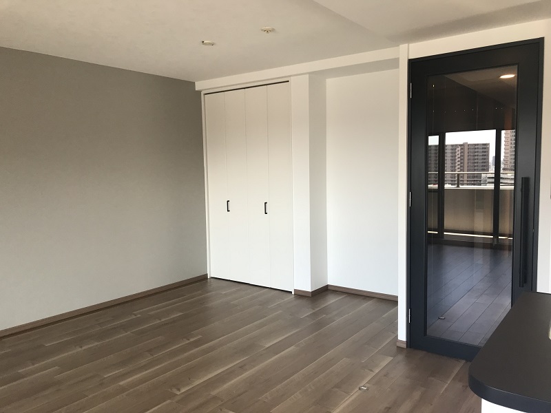 マンション和室をリビングに取り込み大空間へと アイキャッチ マンション和室をリビングに取り込み大空間へと アイキャッチ