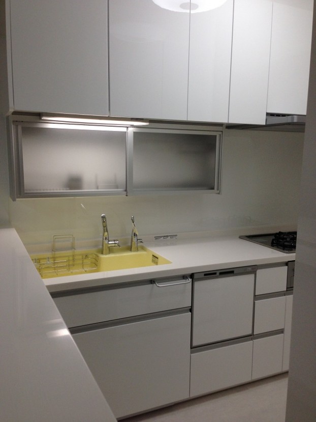 手元を隠して家族とコミュニケーションがとれるキッチン アイキャッチ 手元を隠して家族とコミュニケーションがとれるキッチン アイキャッチ