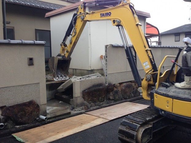 車椅子電動昇降用にお庭をリフォーム アイキャッチ 車椅子電動昇降用にお庭をリフォーム アイキャッチ