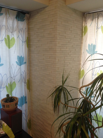 リビング柱に貼り付けたレンガ調エコカラット アイキャッチ リビング柱に貼り付けたレンガ調エコカラット アイキャッチ