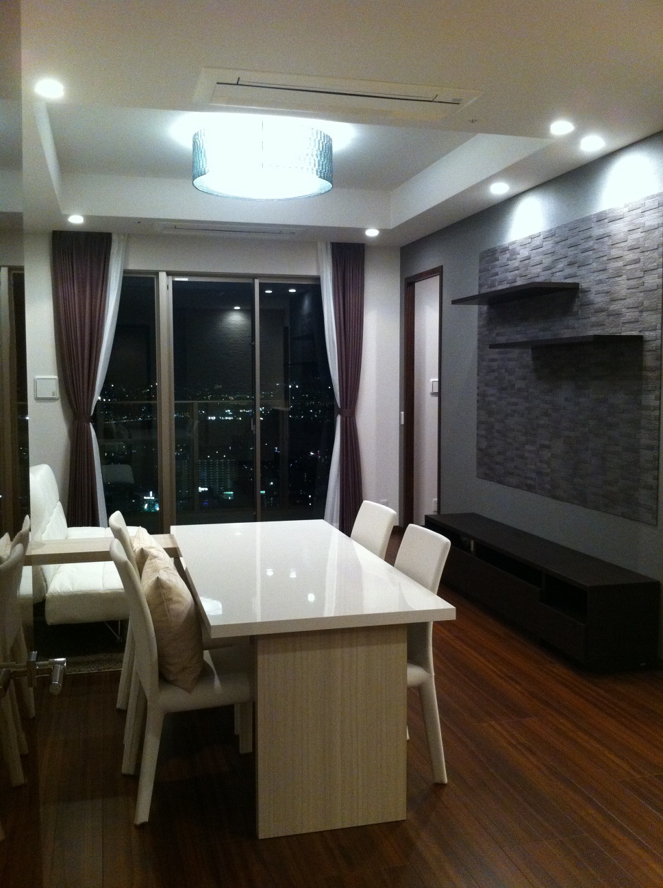 新築でしたが、どうしてもカラーが気にいらず・・・ アイキャッチ 新築でしたが、どうしてもカラーが気にいらず・・・ アイキャッチ