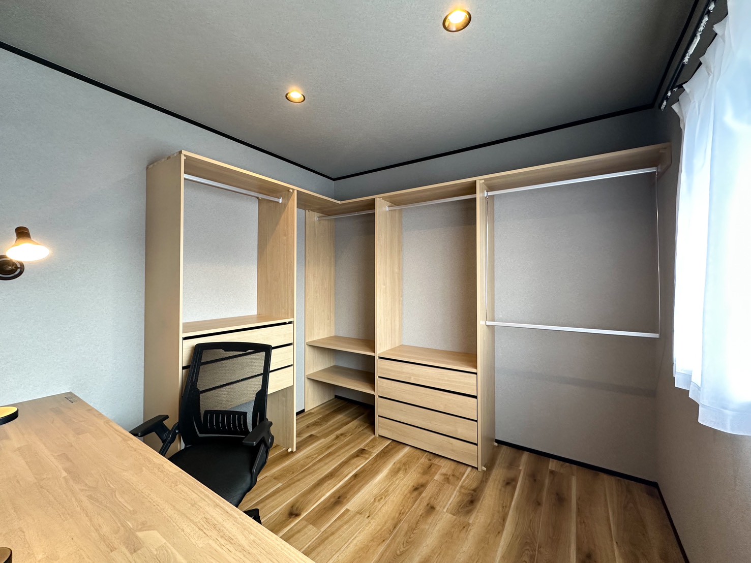 秘密基地のような書斎兼WIC