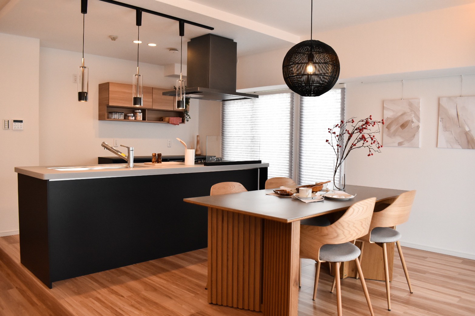 素材感で魅せるジャパンディな空間 アイキャッチ