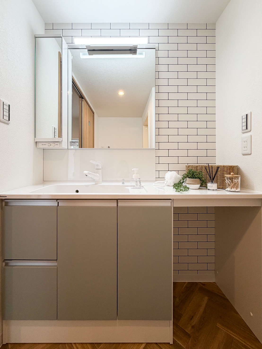 使い勝手バツグンなカウンター洗面